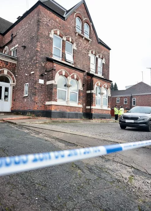 Officers on the cordon at Woodlands Road